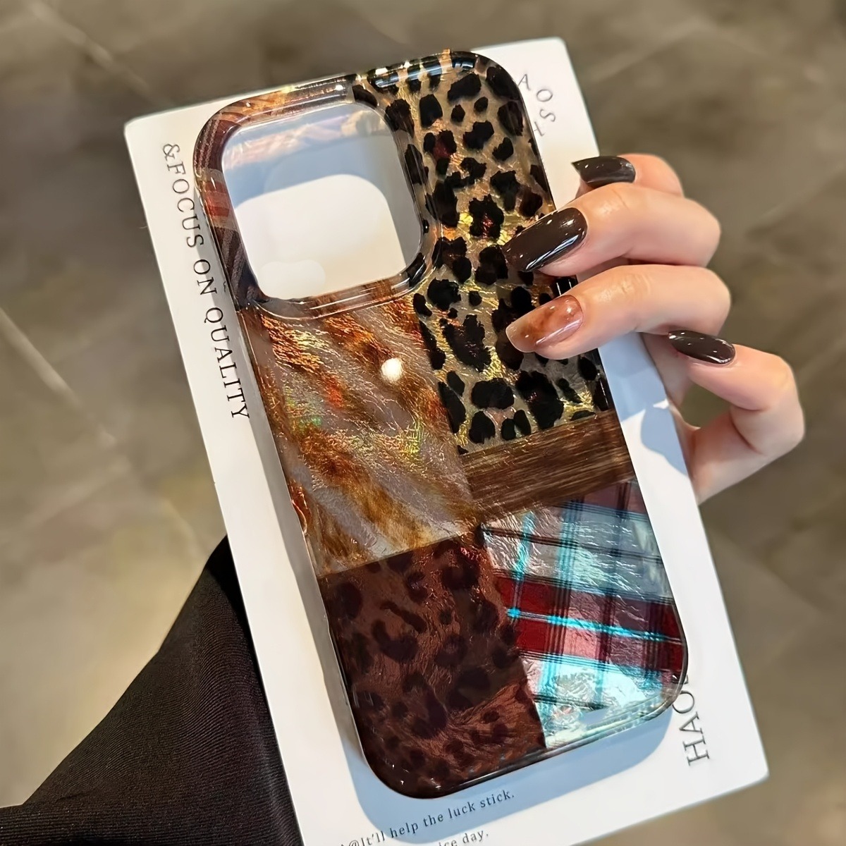 Hochwertige Handyhülle mit Leo – Phone Cases Brown Bewertung und Preis